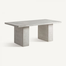 Charger l&#39;image dans la galerie, Stone dining table