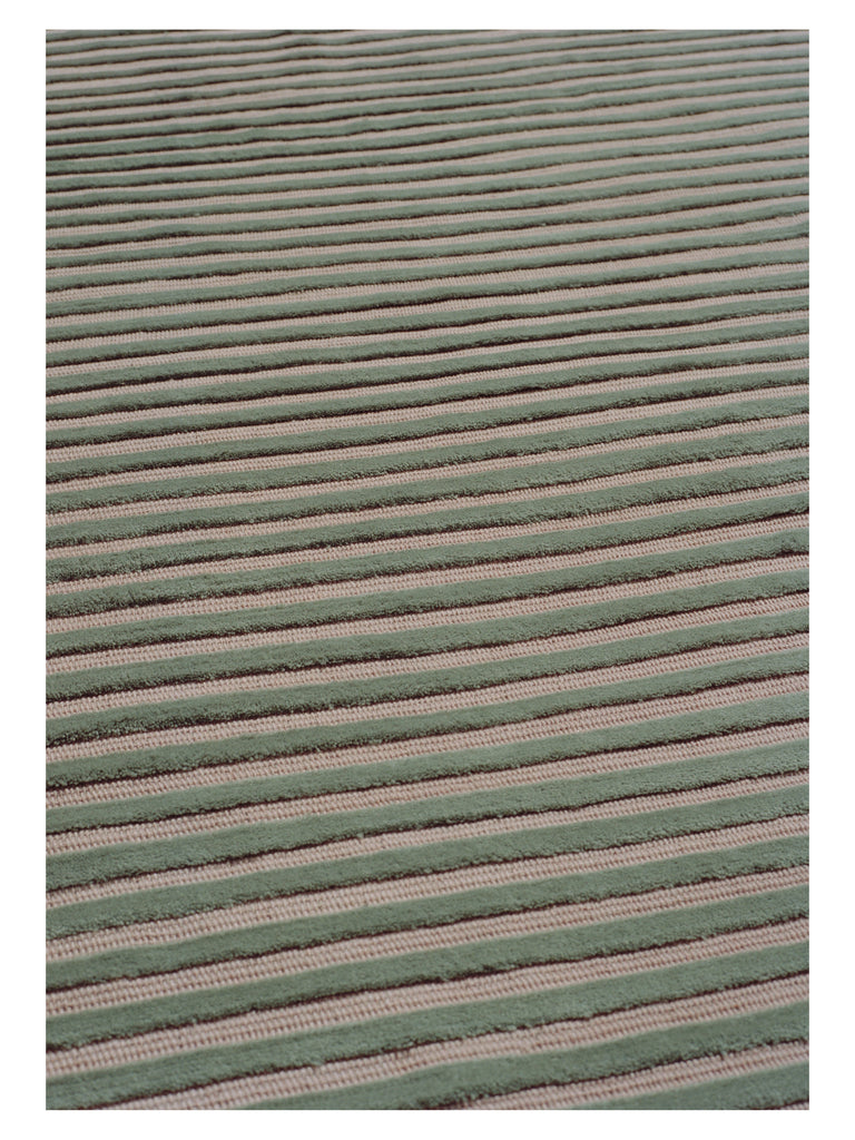 Clear Cosmos Rose hand-knotted rug – close-up of the texture | Linie Design at Bois Blanc Home, Limassol, Cyprus