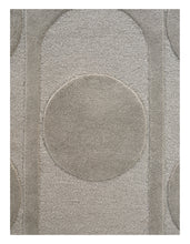 Carica l'immagine nel visualizzatore di Gallery, Orb Alliance Grey hand-tufted rug – close-up of the texture | Linie Design at Bois Blanc Home, Limassol, Cyprus