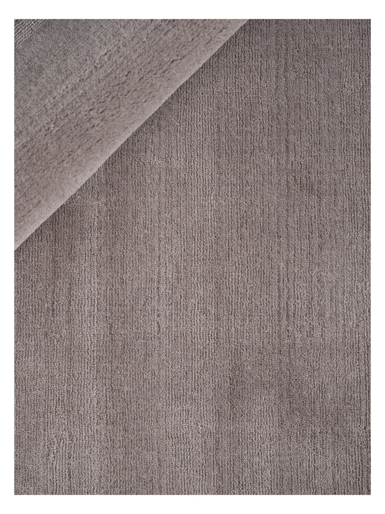 Halo Cloud Lt/Grey loom-knotted rug – close-up of the texture | Linie Design at Bois Blanc Home, Limassol, Cyprus