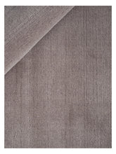 Laden Sie das Bild in den Galerie-Viewer, Halo Cloud Lt/Grey loom-knotted rug – close-up of the texture | Linie Design at Bois Blanc Home, Limassol, Cyprus