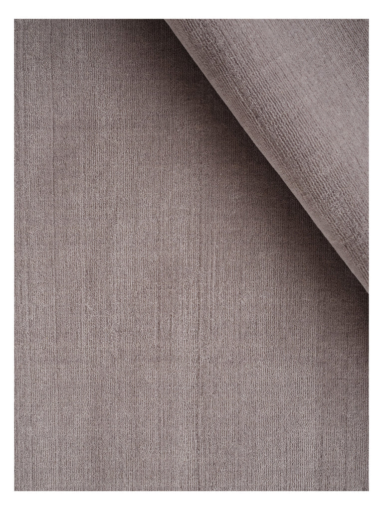 Halo Cloud Lt/Grey loom-knotted rug – close-up of the texture | Linie Design at Bois Blanc Home, Limassol, Cyprus