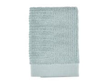 Laden Sie das Bild in den Galerie-Viewer, Zone Denmark Classic Giftbox Towels 4 pcs Dusty Green