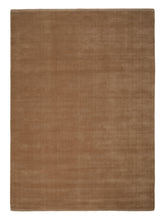 Laden Sie das Bild in den Galerie-Viewer, Halo Cloud Amber loom-knotted rug | Linie Design at Bois Blanc Home, Limassol, Cyprus