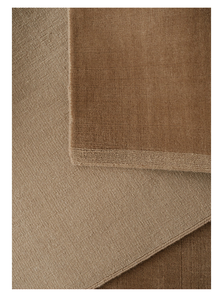 Halo Cloud Amber loom-knotted rug – close-up of the texture | Linie Design at Bois Blanc Home, Limassol, Cyprus