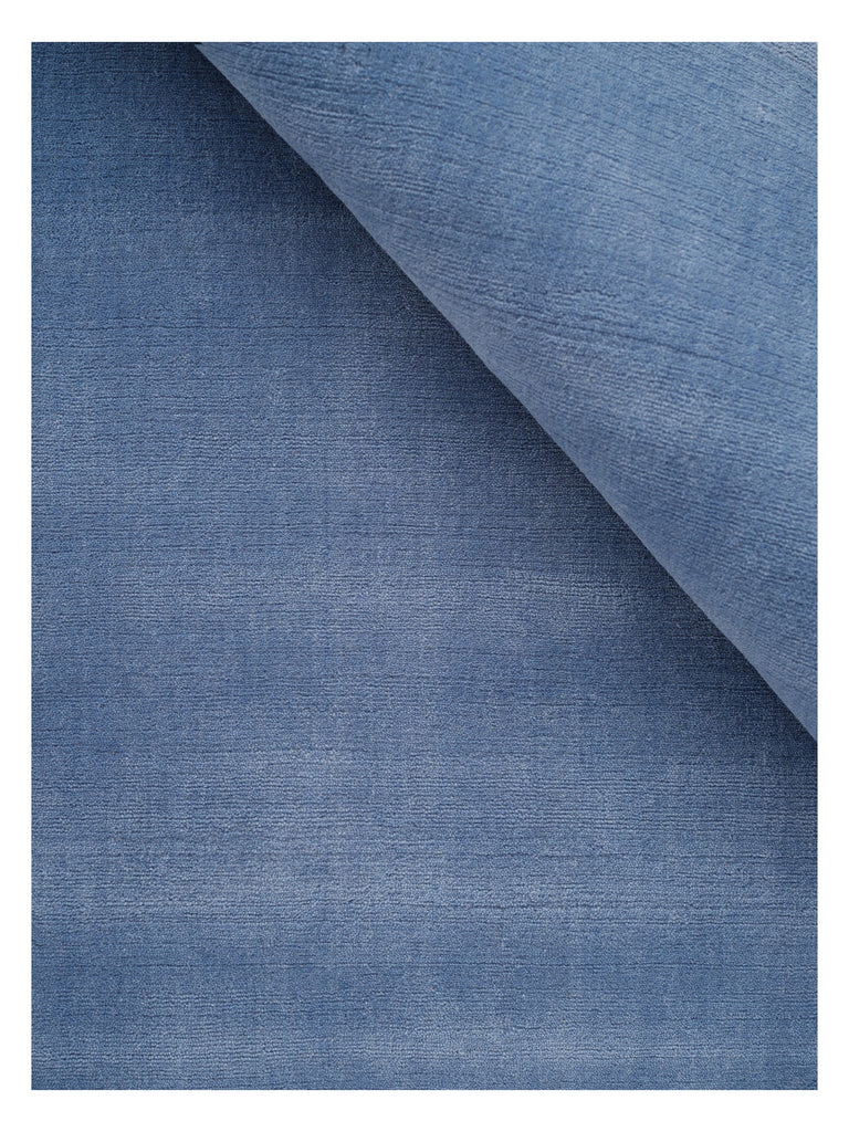 Halo Cloud Blue loom-knotted rug – close-up of the texture | Linie Design at Bois Blanc Home, Limassol, Cyprus