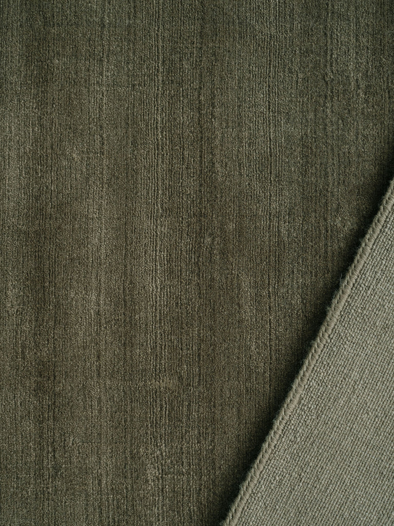 Halo Cloud Moss loom-knotted rug – detail 5 | Linie Design at Bois Blanc Home, Limassol, Cyprus