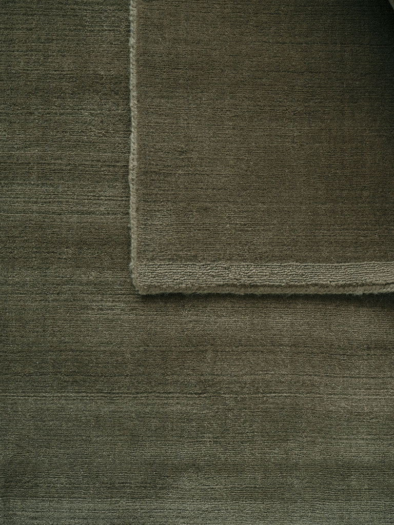 Halo Cloud Moss loom-knotted rug – detail 6 | Linie Design at Bois Blanc Home, Limassol, Cyprus