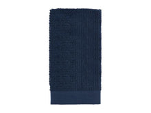 Carica l&#39;immagine nel visualizzatore di Gallery, Zone Denmark Classic Towel 100 x 50 cm Dark Blue