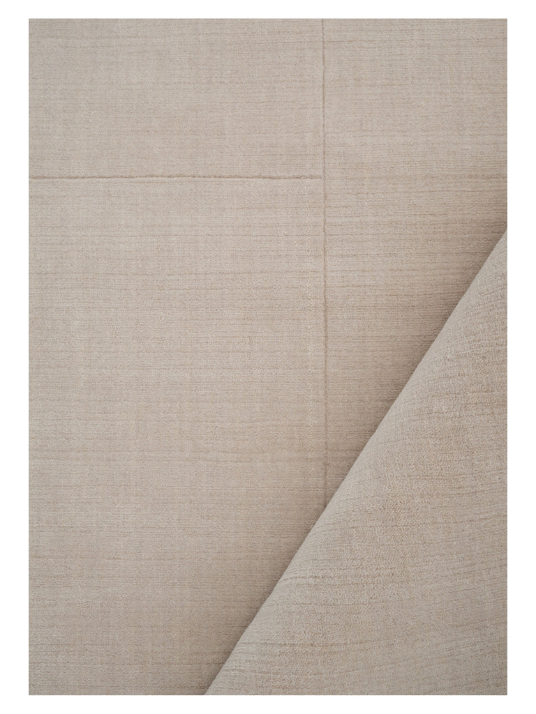 Geometric Maze Beige loom-knotted rug – close-up of the texture | Linie Design at Bois Blanc Home, Limassol, Cyprus