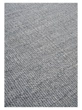 Laden Sie das Bild in den Galerie-Viewer, Ash Melange Grey hand-woven rug – close-up of the texture | Linie Design at Bois Blanc Home, Limassol, Cyprus