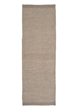 Carica l'immagine nel visualizzatore di Gallery, Adonic Mist Earth hand-woven rug – detail 5 | Linie Design at Bois Blanc Home, Limassol, Cyprus