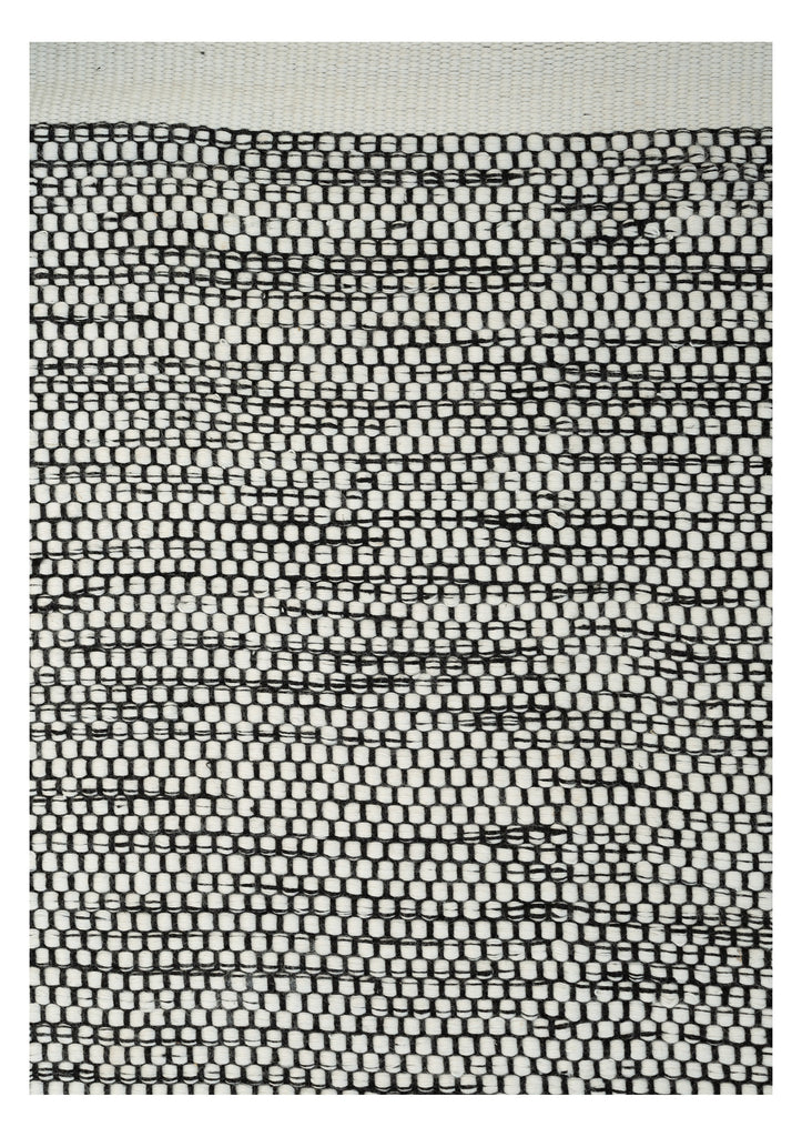 Adonic Mist Mixed hand-woven rug – close-up of the texture | Linie Design at Bois Blanc Home, Limassol, Cyprus