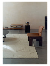 Laden Sie das Bild in den Galerie-Viewer, Polar Angels White hand-woven rug – detail 2 | Linie Design at Bois Blanc Home, Limassol, Cyprus