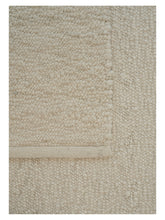 Carica l'immagine nel visualizzatore di Gallery, Pebbled Poem White hand-woven rug – detail 4 | Linie Design at Bois Blanc Home, Limassol, Cyprus