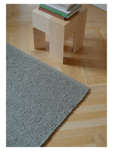 Carica l'immagine nel visualizzatore di Gallery, Pebbled Poem Moss hand-woven rug – detail 4 | Linie Design at Bois Blanc Home, Limassol, Cyprus