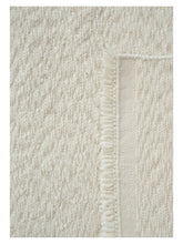 Laden Sie das Bild in den Galerie-Viewer, Blonde Maze White hand-knotted sumac rug – close-up of the texture | Linie Design at Bois Blanc Home, Limassol, Cyprus