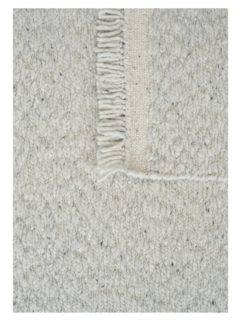 Blonde Maze Grey hand-knotted sumac rug – close-up of the texture | Linie Design at Bois Blanc Home, Limassol, Cyprus