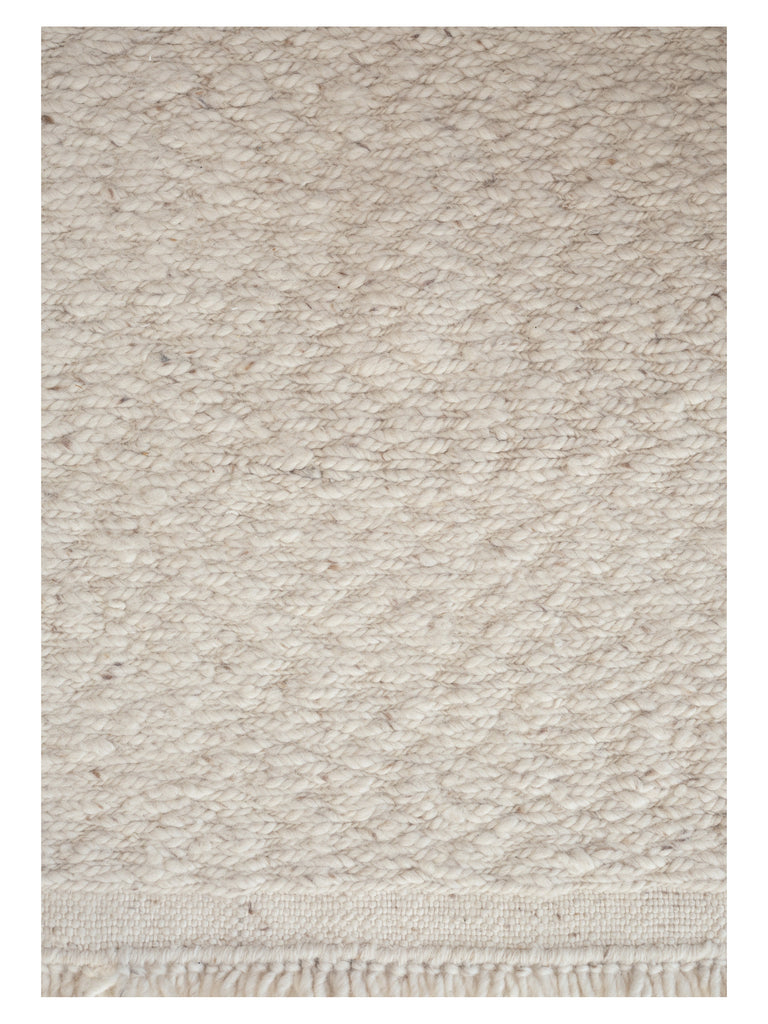Blonde Maze Beige hand-knotted sumac rug – close-up of the texture | Linie Design at Bois Blanc Home, Limassol, Cyprus