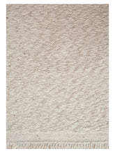 Laden Sie das Bild in den Galerie-Viewer, Blonde Maze Beige hand-knotted sumac rug – close-up of the texture | Linie Design at Bois Blanc Home, Limassol, Cyprus