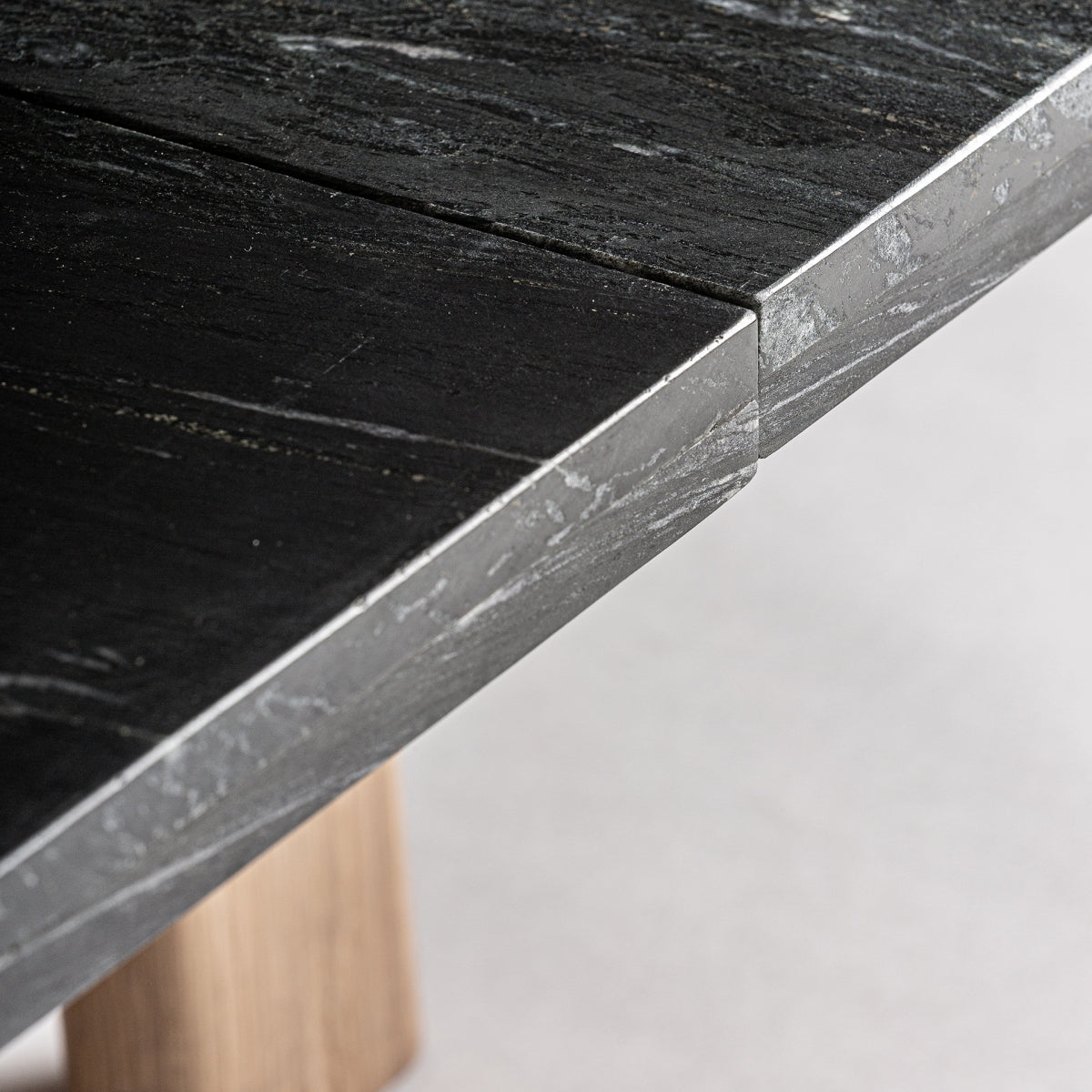 Nara coffee table