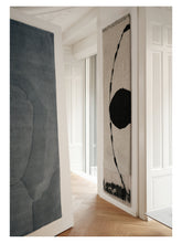 Laden Sie das Bild in den Galerie-Viewer, Zenith Moon Beige hand-knotted rug – detail 2 | Linie Design at Bois Blanc Home, Limassol, Cyprus