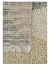 Load image into Gallery viewer, Optical Echo Vanilla hand-knotted rug – detail 5 | Linie Design at Bois Blanc Home, Limassol, Cyprus