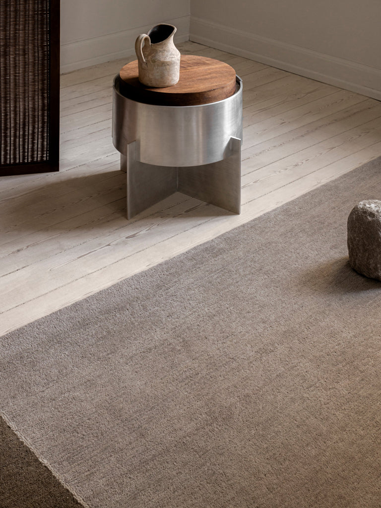 Drift Line Moss hand-knotted rug – detail 4 | Linie Design at Bois Blanc Home, Limassol, Cyprus