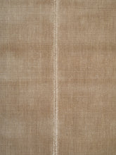 Carica l'immagine nel visualizzatore di Gallery, Faded Noren Camel loom-knotted rug – detail 4 | Linie Design at Bois Blanc Home, Limassol, Cyprus