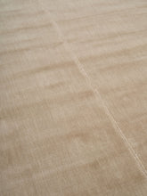 Carica l'immagine nel visualizzatore di Gallery, Faded Noren Camel loom-knotted rug – detail 5 | Linie Design at Bois Blanc Home, Limassol, Cyprus