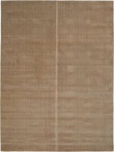 Carica l'immagine nel visualizzatore di Gallery, Faded Noren Camel loom-knotted rug – product photo | Linie Design at Bois Blanc Home, Limassol, Cyprus