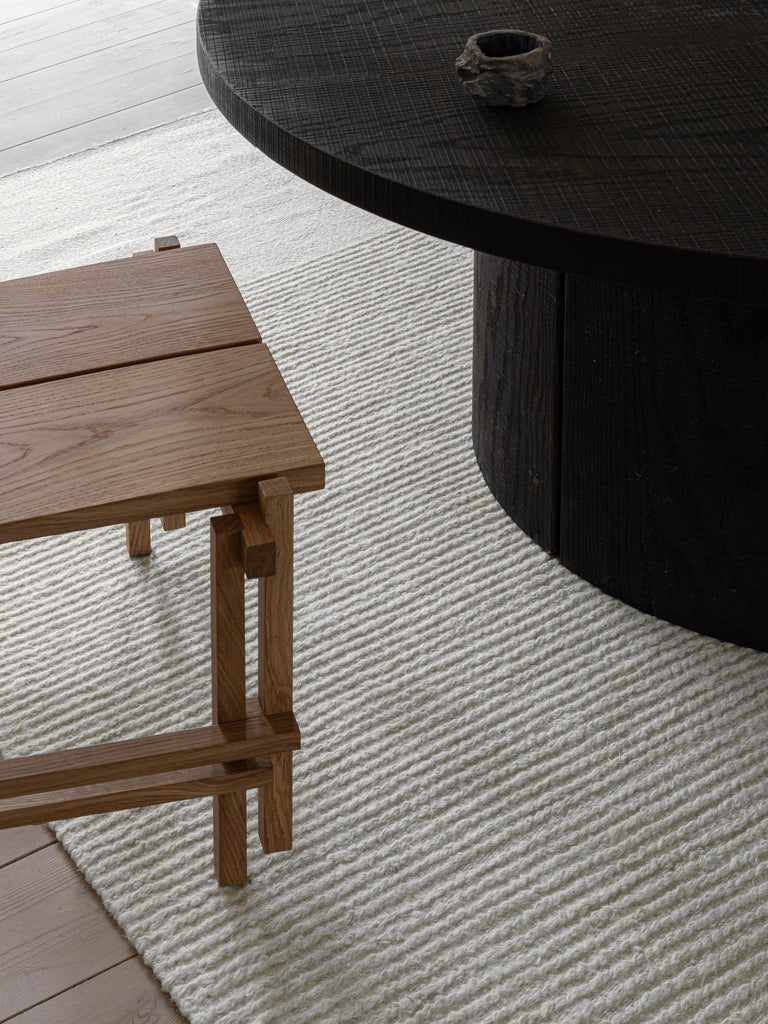Loop Kaze Beige hand-woven rug – detail 6 | Linie Design at Bois Blanc Home, Limassol, Cyprus