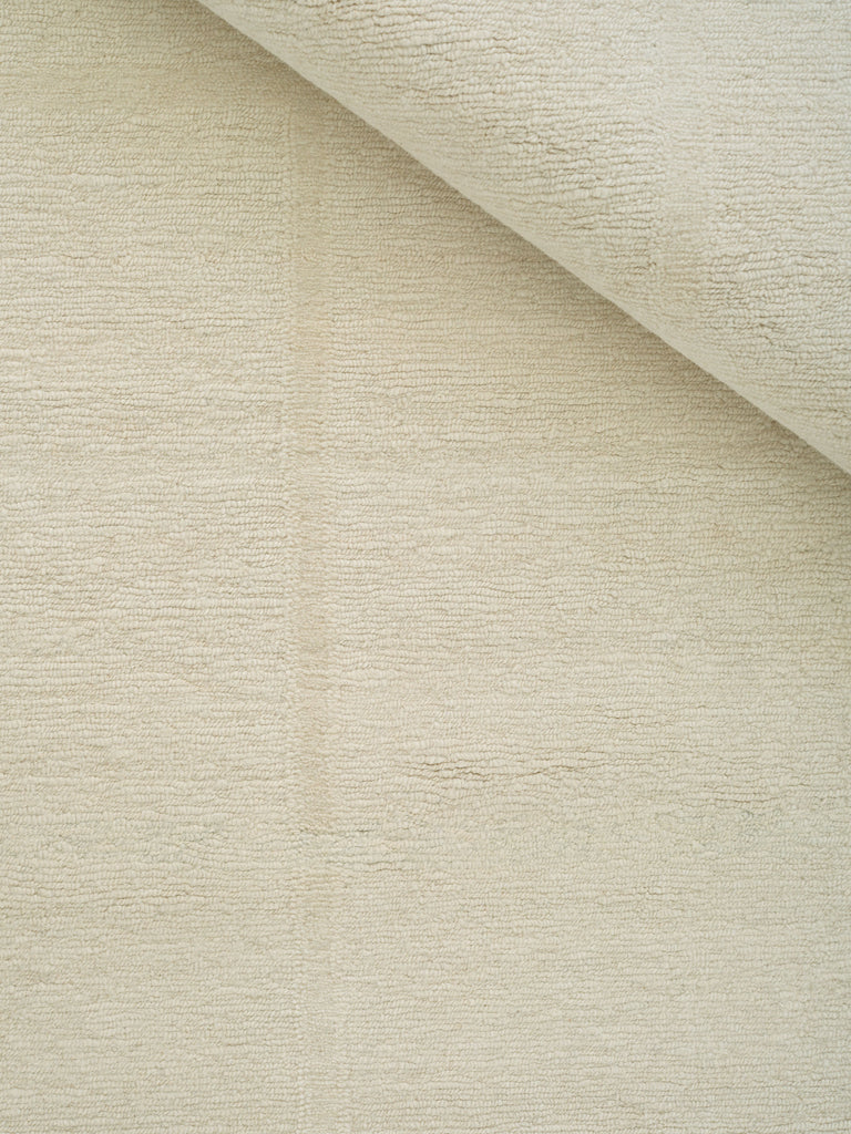 Calm Seki White hand-knotted rug – detail 2 | Linie Design at Bois Blanc Home, Limassol, Cyprus