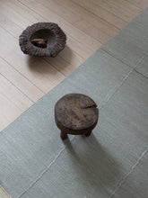 Carica l'immagine nel visualizzatore di Gallery, Flow Shen Mint Grey hand-woven rug – detail 7 | Linie Design at Bois Blanc Home, Limassol, Cyprus
