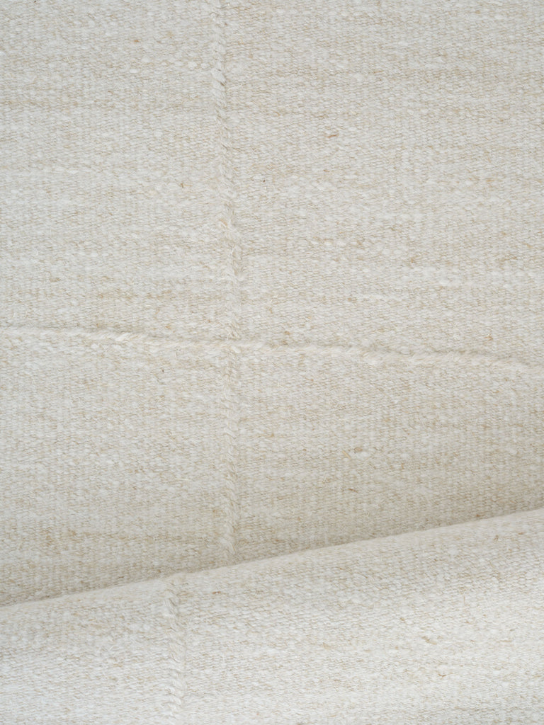 Flow Shen Beige hand-woven rug – detail 2 | Linie Design at Bois Blanc Home, Limassol, Cyprus