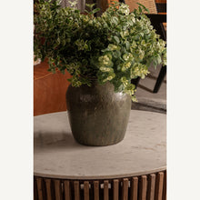 Load image into Gallery viewer, Gawan Vase