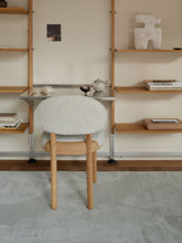 Laden Sie das Bild in den Galerie-Viewer, Aquaverse Mint hand-knotted rug – detail 2 | Linie Design at Bois Blanc Home, Limassol, Cyprus