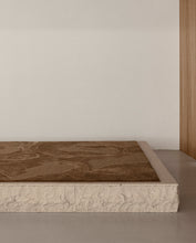 Laden Sie das Bild in den Galerie-Viewer, Aquaverse Ochre hand-knotted rug – detail 4 | Linie Design at Bois Blanc Home, Limassol, Cyprus