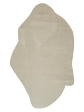 Laden Sie das Bild in den Galerie-Viewer, Amphitrite Beige hand-knotted rug – product photo | Linie Design at Bois Blanc Home, Limassol, Cyprus