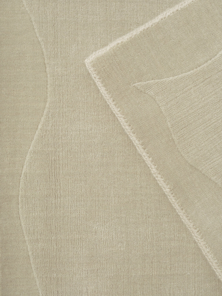 Crest Motion Beige loom-knotted rug – close-up of the texture | Linie Design at Bois Blanc Home, Limassol, Cyprus