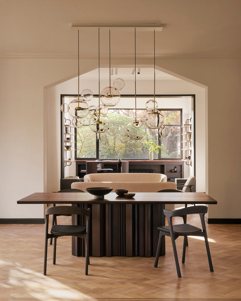 Sequence dining table
