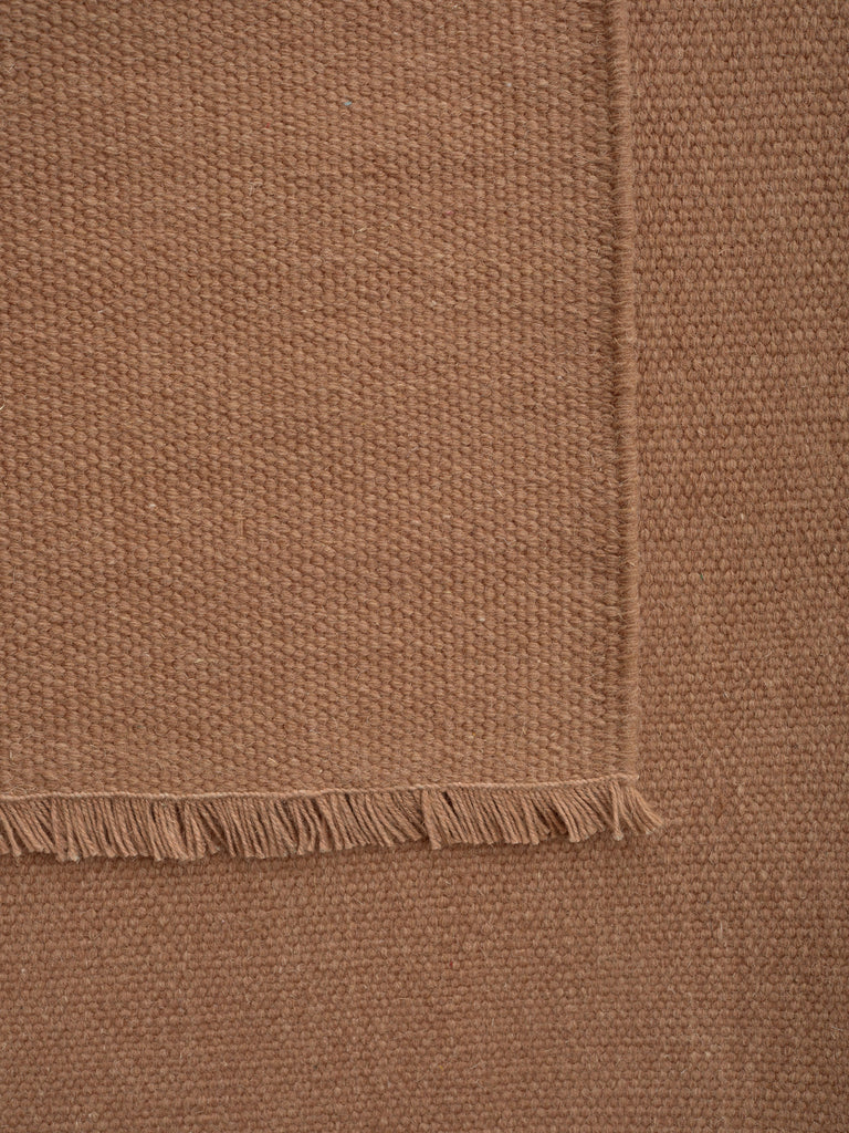 Velvet Facet Amber hand-woven rug – close-up of the texture | Linie Design at Bois Blanc Home, Limassol, Cyprus