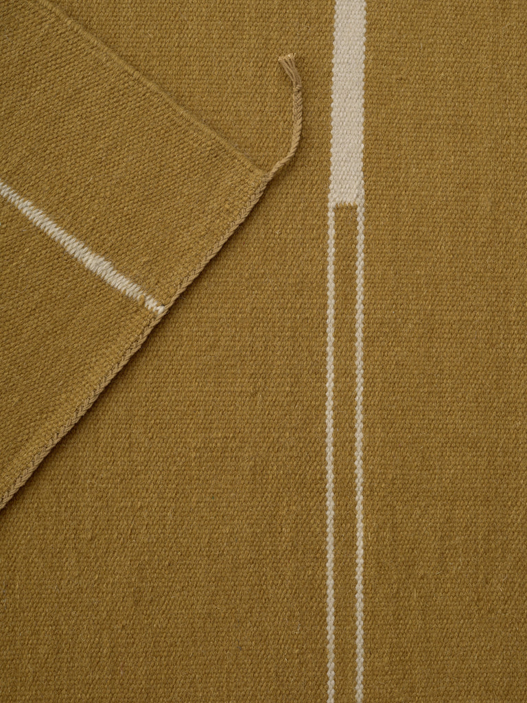 Verge Atelier Mustard hand-woven rug – close-up of the texture | Linie Design at Bois Blanc Home, Limassol, Cyprus