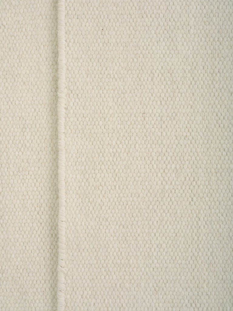 Uni White hand-woven rug – detail 6 | Linie Design at Bois Blanc Home, Limassol, Cyprus