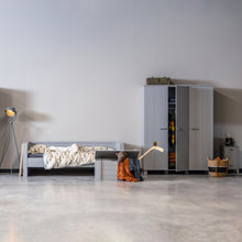 Laden Sie das Bild in den Galerie-Viewer, DENNIS WARDROBE WITH DRAWERS PINE CONCRETE GREY [fsc]