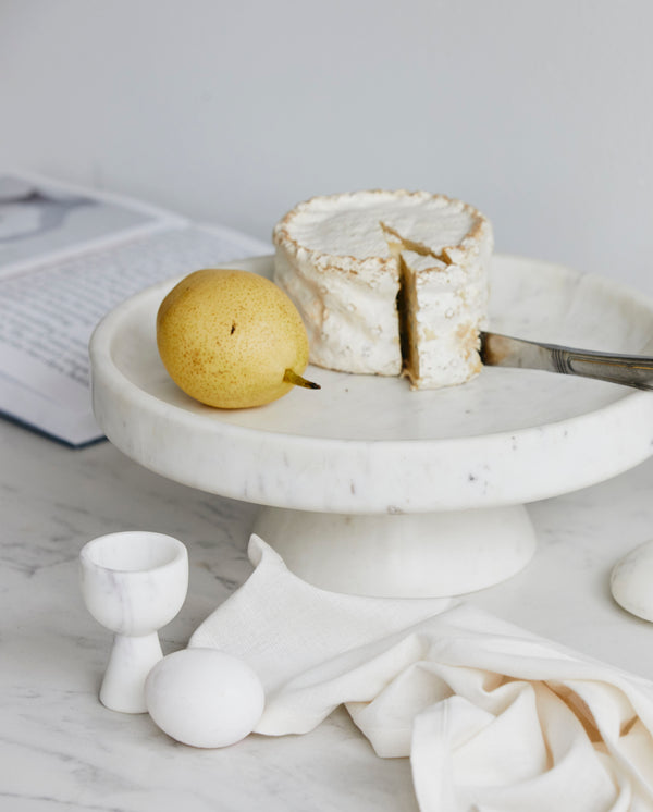 IMATRA DISH ON BASE, WHITE MARBLE