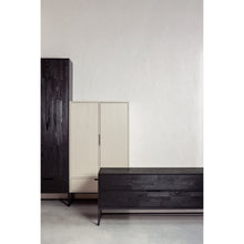 Laden Sie das Bild in den Galerie-Viewer, SILAS TV UNIT 180CM ASH BRUSHED BLACKNIGHT [fsc]