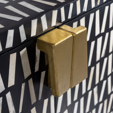 Cargar imagen en el visor de la galería, MENNE CABINET WOOD BLACK/WHITE