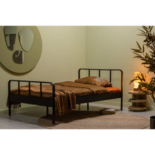 Laden Sie das Bild in den Galerie-Viewer, MEES QUEEN BED METAL BLACK 120x200CM