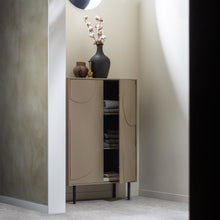 Laden Sie das Bild in den Galerie-Viewer, CADIZ STORAGE CABINET PINE MUD [fsc]